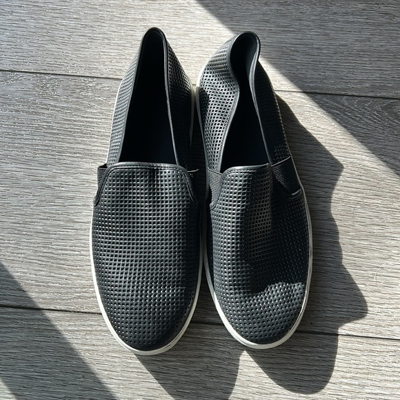 VINCE Perforated Leather Blair Sneaker, NEW. 
Style # 52862 - Picture 5 of 11